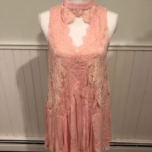 Last one! Key Hole Lace Dress